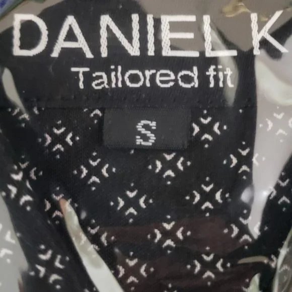 Daniel K Mens Tailored Fit Shirt Small Short Slv Button Black Pocket NEW - Picture 10 of 10